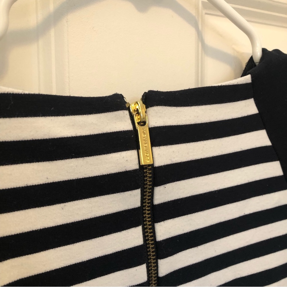 😎3/$10 Michael Kors striped dress - Picture 11 of 15